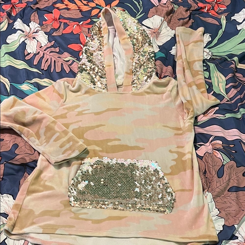 The cutest hoodie ever!! New.